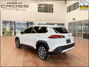Toyota Corolla CROSS Hybrid Premium ขาวมุก